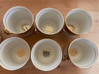 staré porcelánové věci - 11