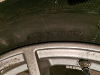 BMW 3 (G20) - originál 17" alu s letnými pneu 6+mm DOT 22 - 11