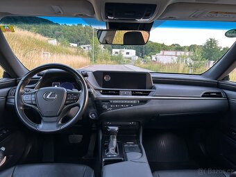 LEXUS ES300h - 11