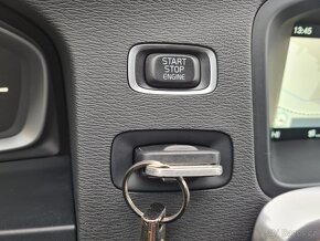 VOLVO V60 2,0 D2  MAN NAVI TEMPOMAT - 11