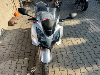 Honda VFR 800 - 11