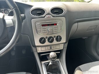 Ford Focus 1,6i 16V 85kW, r.v. 2009, stk 10/2026 - 11