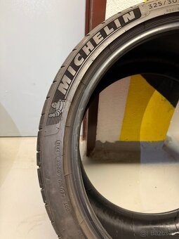 2x LETNÍ PNEUMATIKY MICHELIN PILOT SPORT 4 325 30 ZR 21 - 11