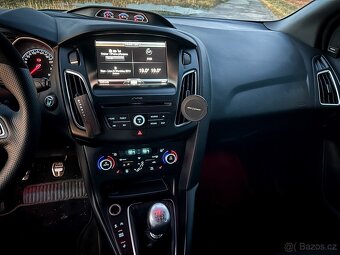 Ford focus RS mk3 - 11