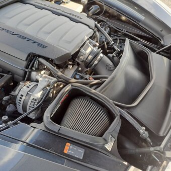 Chevrolet Corvette C7 6.2 V8 Targa strecha luxusni Stav - 11