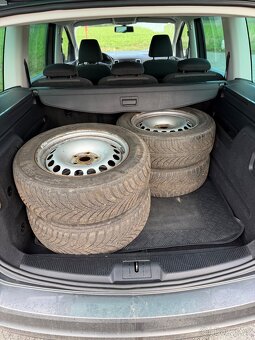 Volkswagen Sharan 2.0 TDi - 11