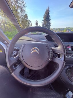 Citroën C4 Picasso,  1.6 benzin, servis. kniha - 11