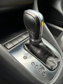 Volkswagen Golf VI(6) 1.6 TDI (77 kW), r.v. 2012 – DSG - 11