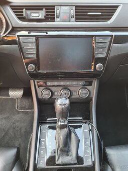 ŠKODA SUPERB LAURIN & KLEMENT 2.0 TDi / 140 kW 4x4 DSG - 11