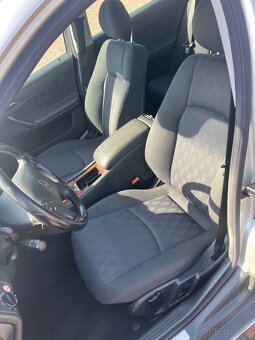 Mercedes Benz C180 2.0i benzin automat 95kw - 11