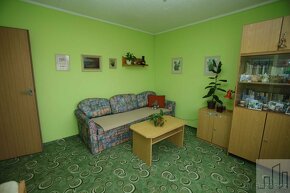 Prodej hezkého bytu 3+1 v rodinném domě v klidné části Tepli - 11