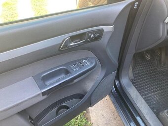 VW Touran - 11
