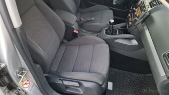 VOLKSWAGEN JETTA Sport - 2,0TFSi 147kW Manuál. - 11