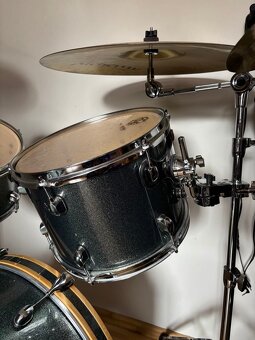DC Drums, kompletní set, 3x činel, 1x hi-hat - 11