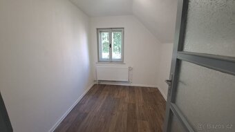 Pronájem rodinného domu 5+1 v lukrativní lokalitě Rožnova po - 11