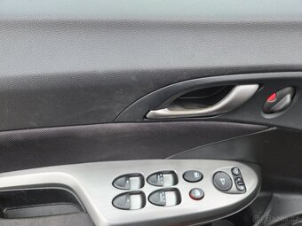 Honda Civic 1.4i rok 2009  lze i na splátky VŠEM - 11