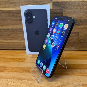 iPhone 16 256GB, černý 98% bat. (Rok záruka) - 11