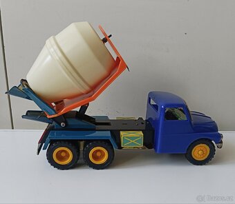 Tatra 138 míchačka KDN stará hračka Kaden - 11