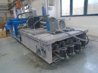 Použité portálové nestingové 3-osé CNC centrum - 11