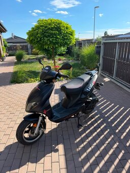 Prodám skútr Yuki - 11