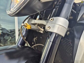 MV Agusta Brutale 675 - 11