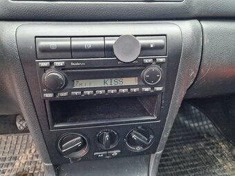 Škoda Octavia Combi 1,9TDI 74KW TOUR - 11