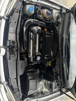 Volkswagen Golf IV 1.6i 77Kw Speciál - Klima - 11
