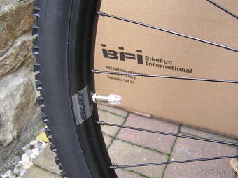 Nové horské kolo Škoda/Shimano CUES/ MTB 29" vel. L-20 - 11