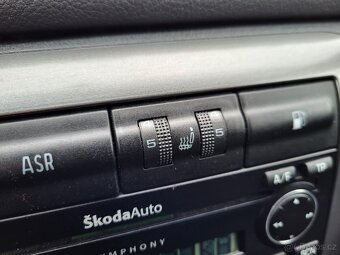 ŠKODA Octavia I FL combi 1.6 i 75kW digiKLIMA vyhřív.sedačky - 11