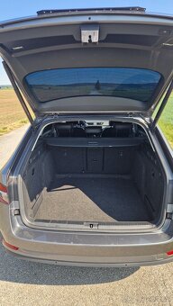 Superb Combi 2.0TSI, DSG, NAV, tažné, nez. topení - 11