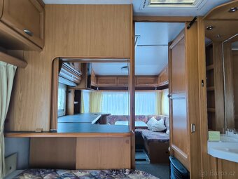 Karavan Tabbert Comtesse - německá kvalita, francouzs postel - 11