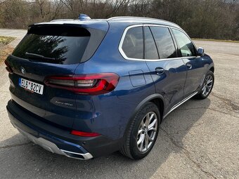 BMW X5 xDrive 45e 70t km top výbava - 11