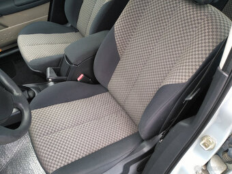 Renault Mégane 1.6 16V - 11