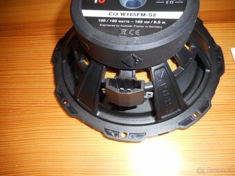 Reproduktory do auta - 11