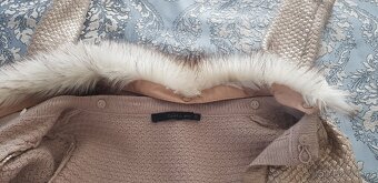 Zlatý svetr Calvin Klein pc: 9000kč - 11