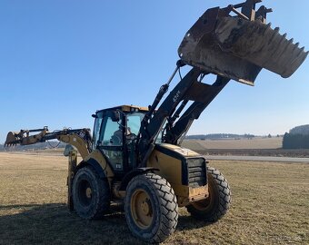 Kolový traktor-bagr Caterpillar 434E - 11