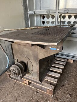 Svářecí stůl s odsáváním - 11