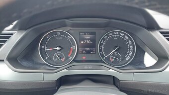 Škoda Superb III kombi 2.0 TDI Ambition 110 kW 2018 - 11