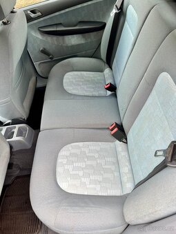 ŠKODA FABIA 1.4 KLIMA TAŽNÉ - 11
