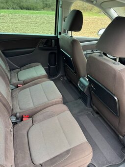 VW Sharan 2012 2.0TDi 103kW STYLE Tažné, 7míst, po rozvodech - 11