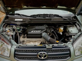 Toyota RAV-4 2.0 VVT-I benzín 110 KW 4x4 39 TKM - 11