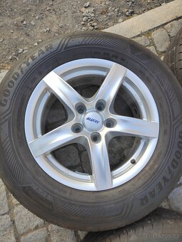 Prodám zánovní letní kola 17 5x127 ET 36 zánovní letní pneu - 11