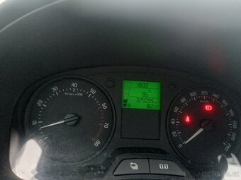 Fabie 2 1.2 TSI  63 kW rok 2010 , nutné se sviz Dobrý stav - 11