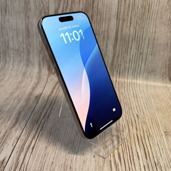 iPhone 15 Pro 256GB, bílý, eSIM, 97% baterie (rok záruka) - 11