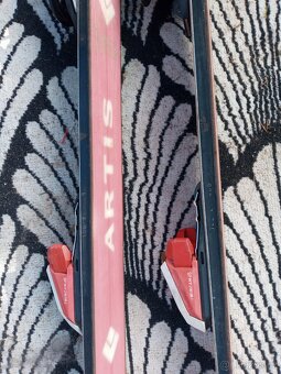 Sjezdové lyže Fisher RCA, Atomic a Artis 648 s vázáním - 11