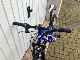 DĚTSKÉ KOLO 24 AUTHOR - 11