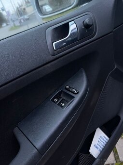 Škoda Fabia 1.4 BENZIN BEZ KOROZE 170 000km EXTRA VÝBAVA - 11