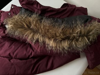 DÁMSKA BUNDA GUESS vel.M - 11