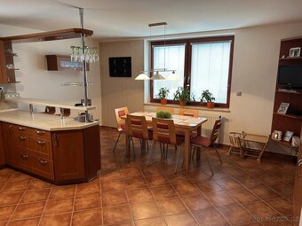 PRODEJ vícegeneračního rodinného domu ve městě Kuřim - 11