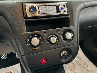 Mitsubishi Outlander 2,4 i DAKAR COMPETITOR 4WD 112.000 KM - 11
